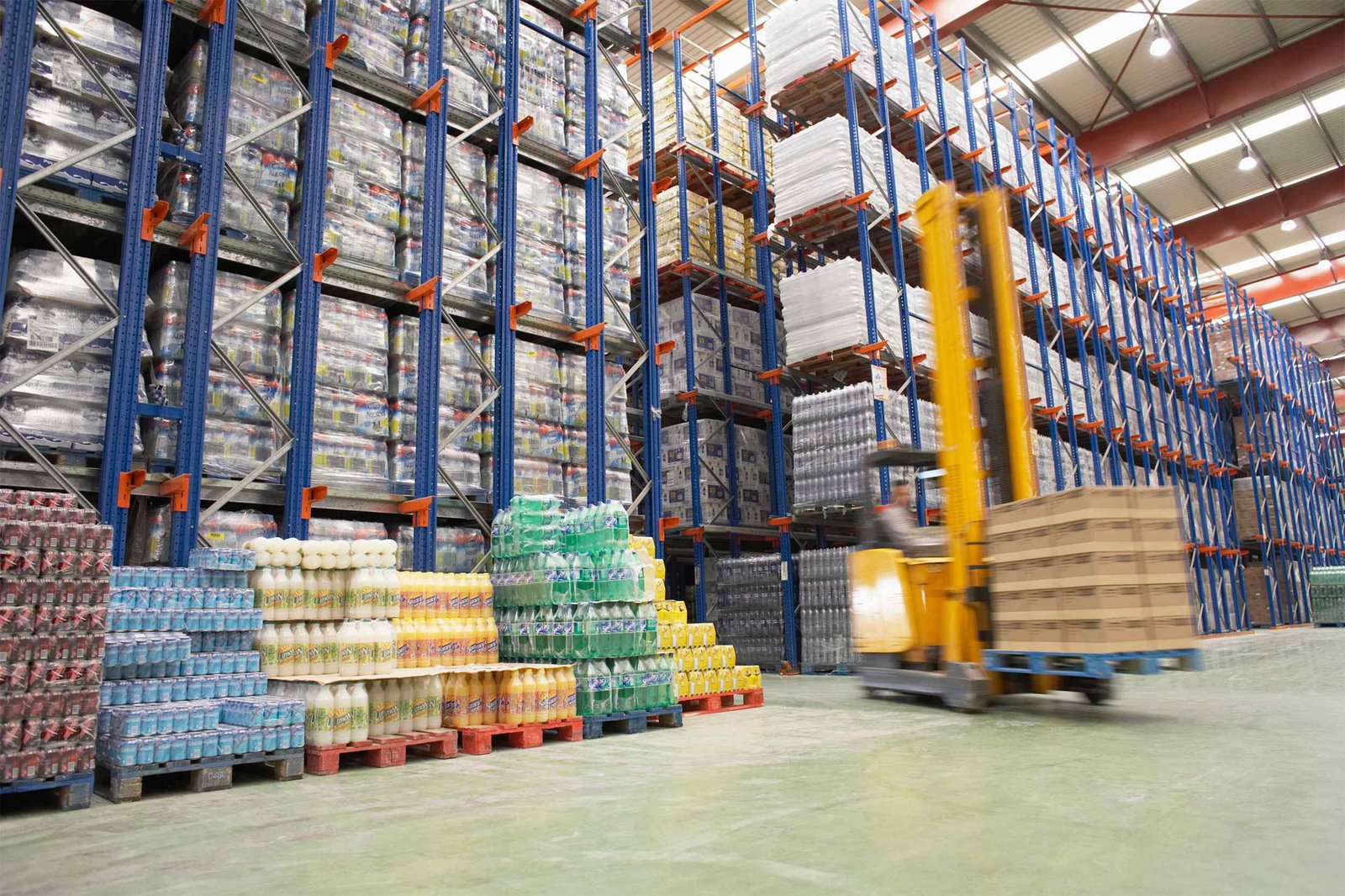 https://insightcrest.org/wp-content/uploads/2015/09/Warehouse-and-lifter1.jpg